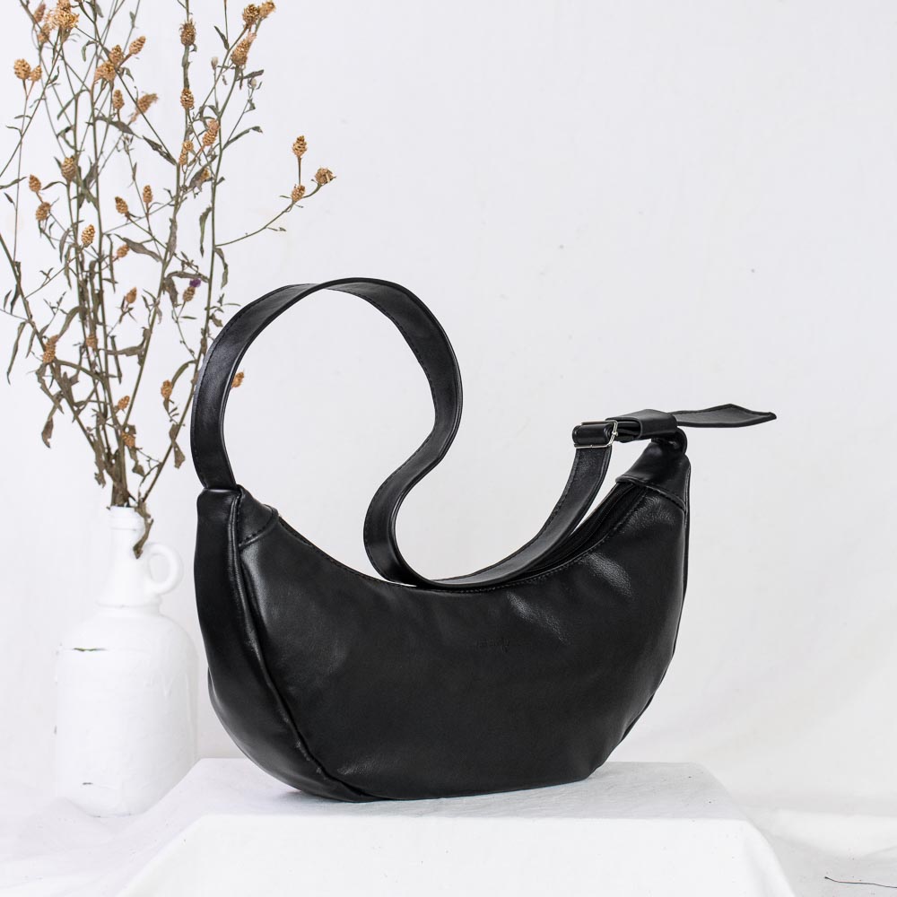 Kožená crossbody kabelka Selene — Ammyla